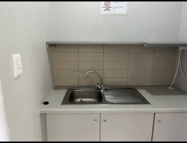 INDUSTRIAL PROPERTY TO RENT IN NORTHGATE ISLAND